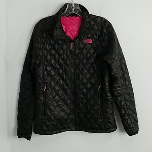 The North Face Black Quilted Puffer Thermoball Jacket size Medium Women's